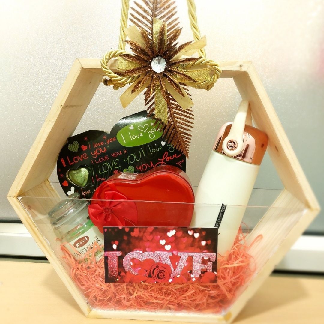 Heartfelt Keepsake Box